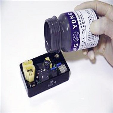 Wie lässt sich die Haftung von 2-Komponenten-Silikonvergussmasse auf einem Su...